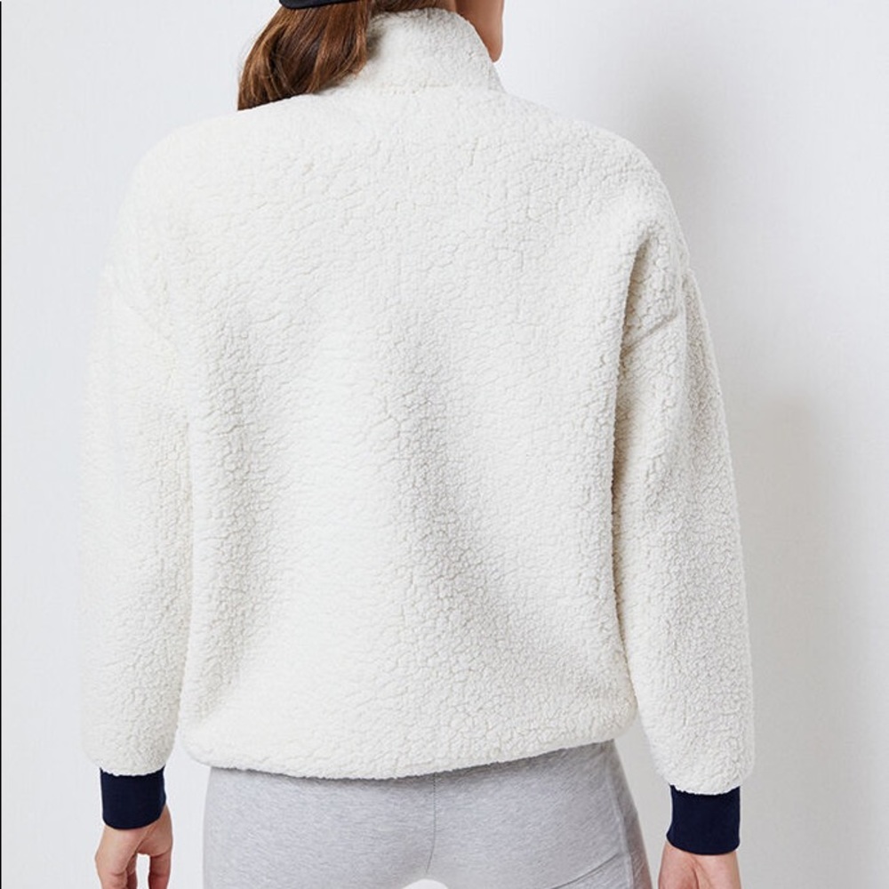 Tommy Hilfiger Sherpa!😍❣️ - Picture 2 of 5